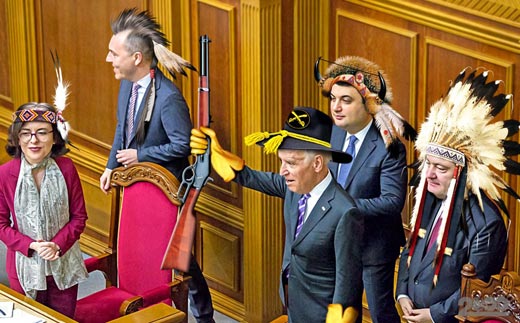 Когда депутаты и судьи признают, что Украина лишена суверенитета...