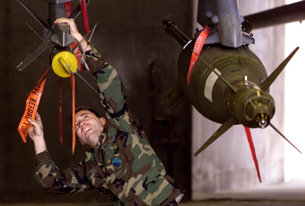 «И возглавил эскадрилью — Том Круз». На Западе рассказали о секретном подразделении F-16 для защиты Киева. На Украине все отрицают