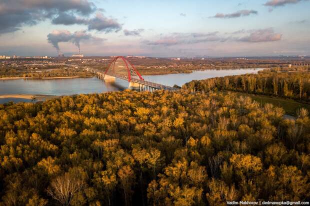 Все краски Новосибирска в таймлапсе от фотографа, который целый год снимал город с воздуха