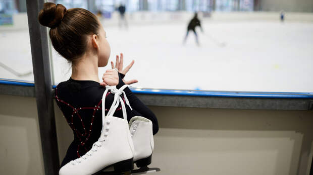 Гончаренко заявила, что многие дети, занимающиеся фигурным катанием, «рыдают на льду по любому поводу»
