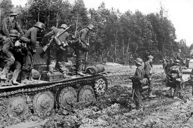 Зачем Жуков затеял наступление под Ржевим летом 1942. Правы ли критики маршала