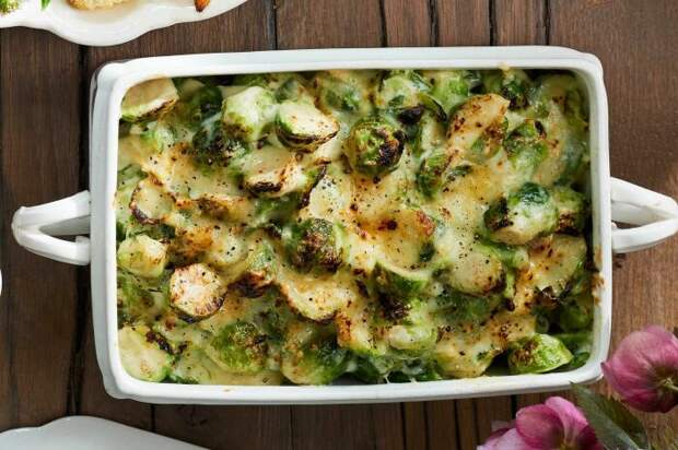 Капустная запеканка. \ Фото: hips.hearstapps.com. Капустная запеканка. \ Фото: hips.hearstapps.com.