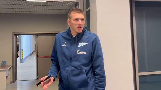 Соболев поругался с журналистами после поражения от «Спартака». Нападающему не понравился вопрос про паразитов