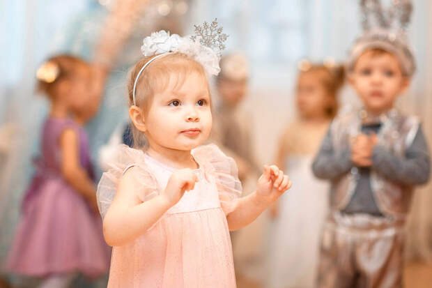 В 15% случаев россияне дарят детям на Новый год материалы для рисования