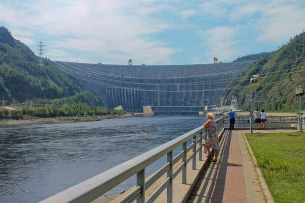 Саяно-Шушенская ГЭС, Черёмушки и Саяногорск путешествия, факты, фото