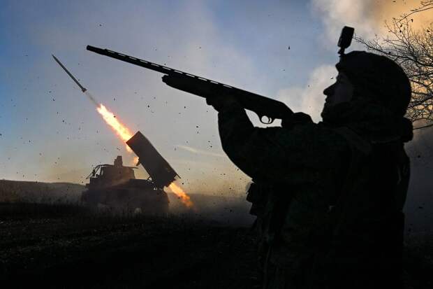 Зеленский заявил об активизации ВС России из-за погоды