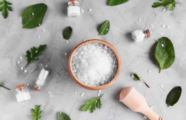 Кардиолог Саламатина: отказ от добавления соли в еду принесет только пользу