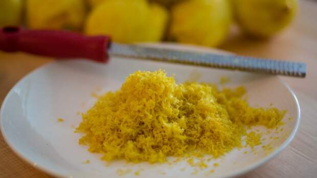 Блендеры, сковородки, ножи и щипцы: шеф-повара мира рассказали о своих любимых предметах на кухне, которые они забирают с собой на новое место работы