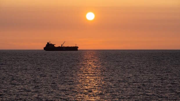 Швеция задержала направлявшийся в Россию танкер