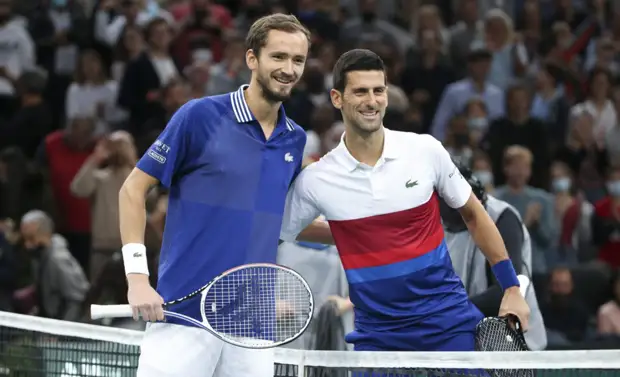 Новак, отдай первую ракетку! Почему Медведеву надо срочно возвращать себе звание теннисиста номер один