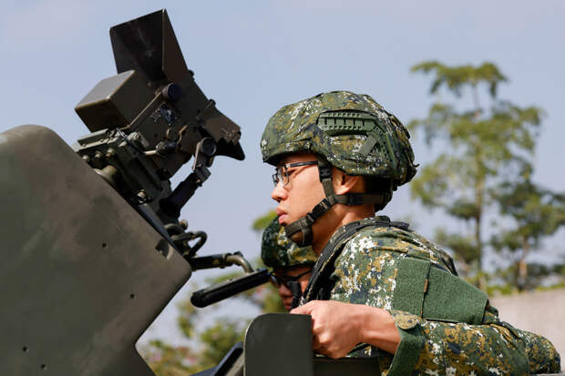 На Западе заявили о смене тактики Китая по Тайваню из-за чистки военных