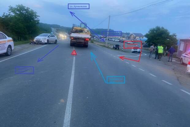 Во Владивостоке 14-летний подросток на мотоцикле устроил тройное ДТП