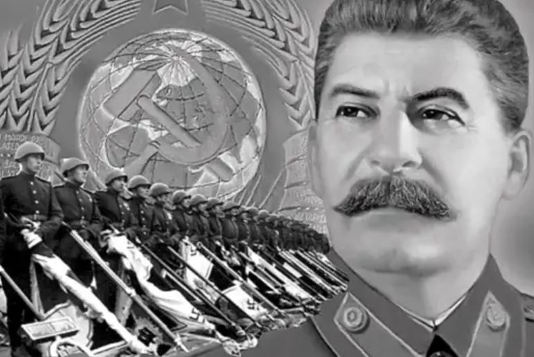 А вот памятник Сталину, правившему огромной страной в самые сложные 30 лет существования советского государства, устанавливать нельзя. По некоему мнению, не заслужил