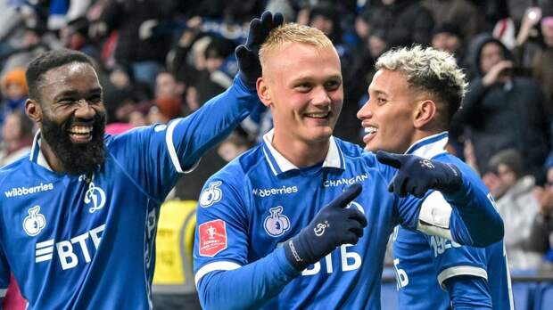 Нокаутирующие замены: «Динамо» забило три мяча за шесть минут и разгромило «Спартак» в полуфинале Пути РПЛ Кубка России