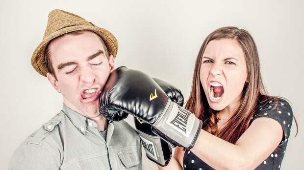 Психолог Калистратова рассказала, какими могут вырасти дети в семьях, где мама «прессует» папу