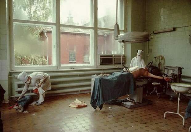 Фотографии России в 90-е, Россия в 90-е, Лиз Сарфати, Lise Sarfati