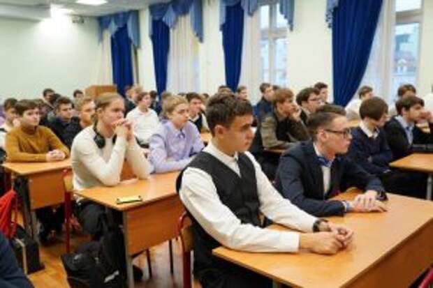 Патриотическое мероприятие организуют в школе №1259. Фото: Денис Кондратьев