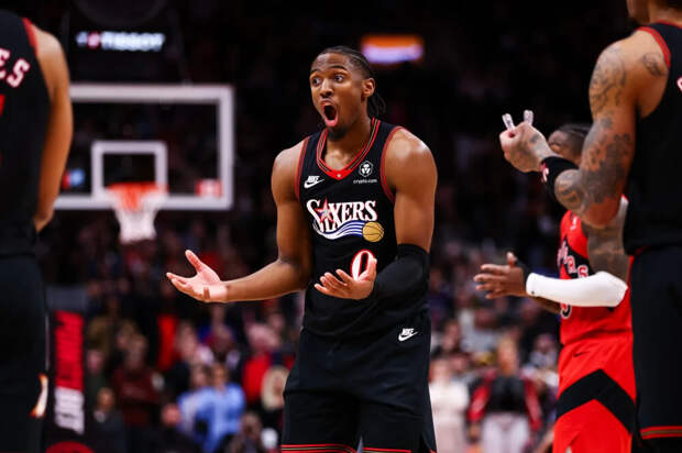 Тайриз Макси – новый Айверсон в «Филадельфии». Уже отобрал лидерство у сдувшегося Эмбиида — Персональный фол