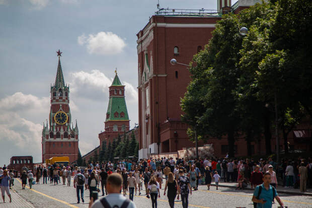 Синоптик Позднякова не исключила сильные ливни и град в Москве 6 июня