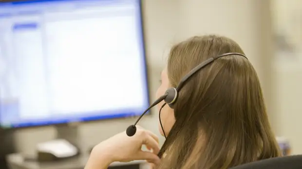 Ещё 200 студентов медколледжей начали принимать звонки в службе 122 в Подмосковье