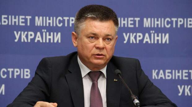 Экс-министр обороны Украины использует карантин в Крыму для наживы Экс-министр обороны Украины использует карантин в Крыму для наживы