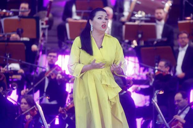 Певица Нетребко подала документы для прекращения действия статуса ИП в России