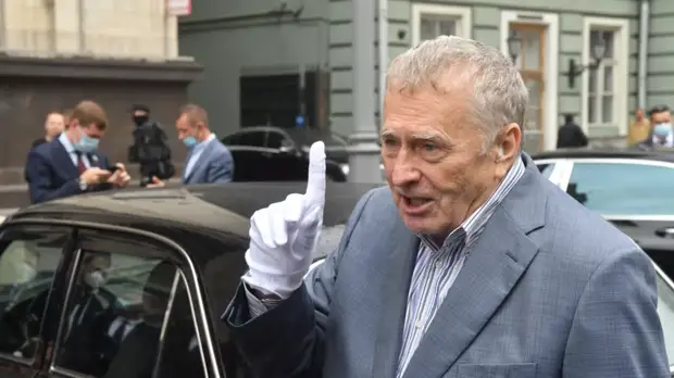 Губернатор Самарской области Азаров выразил соболезнования в связи со смертью Жириновского