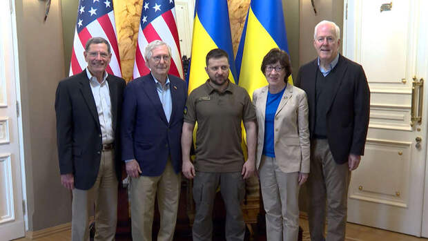 Американские сенаторы встретились с Зеленским в Киеве