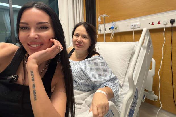 Блогерша Самойлова заявила, что ее мать сделала подтяжку груди в Дубае