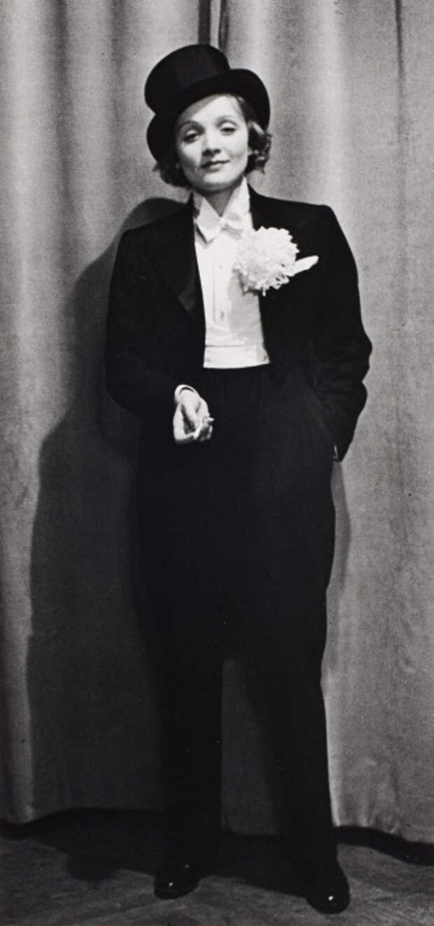 Марлен Дитрих. Берлин, 1929 год. Марлен Дитрих. Берлин, 1929 год.
