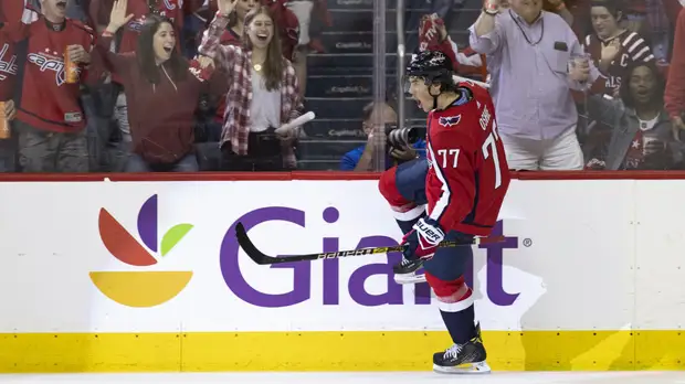 Нападающий «Вашингтона» Оши сломал ключицу и может пропустить остаток сезона в НХЛ