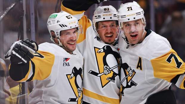 «Питтсбург» нанес поражение «Детройту». У Чинахова гол, у Малкина — ассист