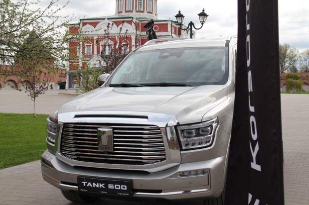 TANK в Кремле: что ищет бизнес в новых автомобилях