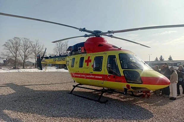 Тульские студенты-медики учатся спасать жизни на борту вертолёта "Ансат"