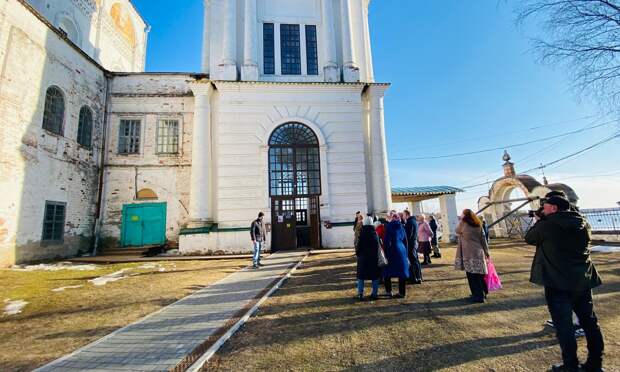 В Сольвычегодске открылась выставка о реставрации Благовещенского собора