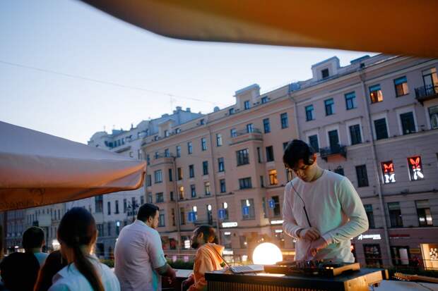 Официальное открытие клуба Commode