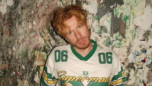 Била посуду и залезала на стол: экс-жена Преснякова устроила погром в ресторане