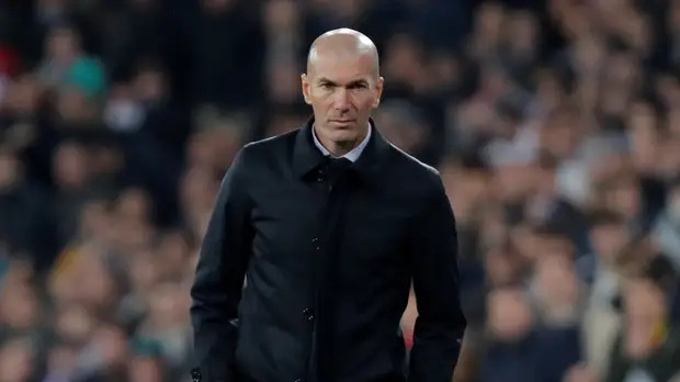 СМИ: Зидан попал в ДТП по пути на тренировку «Реала»