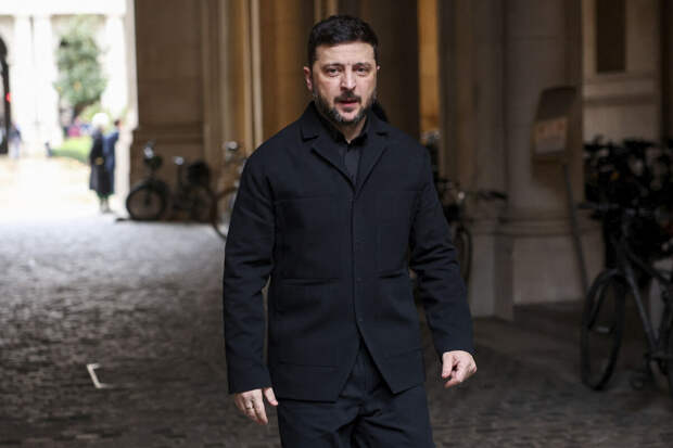 Зеленский: в 2026 году будут дополнительные поставки техники и оружия из Франции
