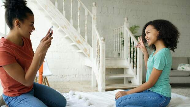 Астропрогноз на день: идеи для общения и творчества