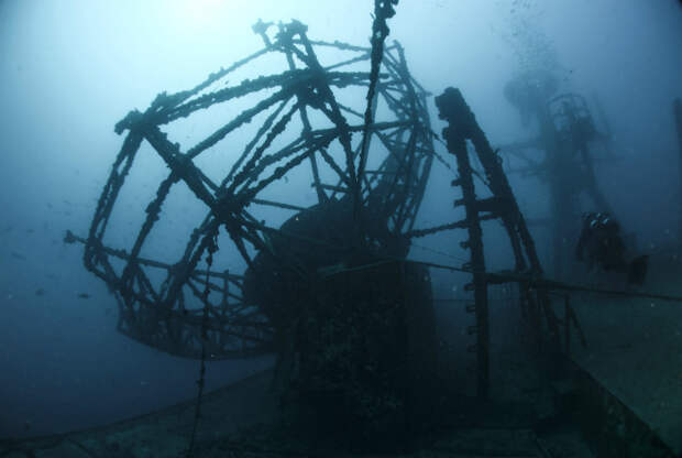 Антенна корабля в Атлантическом море, возле острова Ки-Уэст.