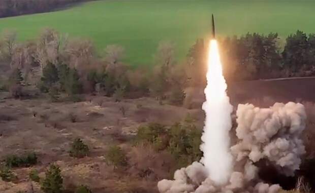 «Зиму пережили!»: Предчувствие ответки за удар по Новороссийску заставляет Украину не верить своему клоуну