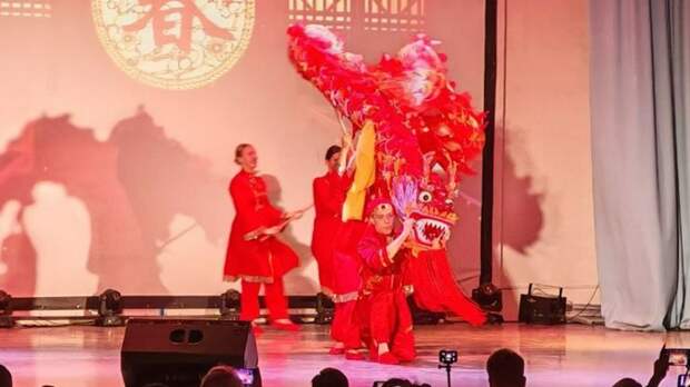 Маджонг, чай и дракон. Китайский Новый год отметили в АлтГУ