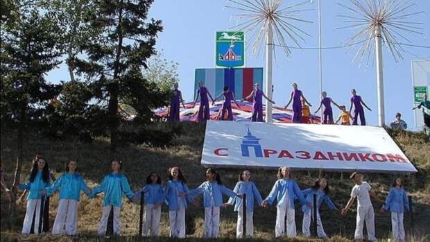 Праздник 21-летней давности: фотографии с Дня города Барнаула - 2003