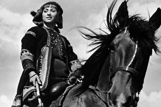 Судьбы любимых актрис: как сложилась жизнь Софико Чиаурели