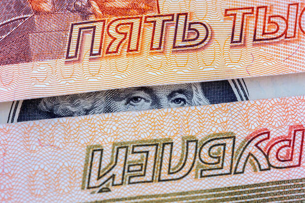 Россия и Китай отказываются от доллара. Зачем?