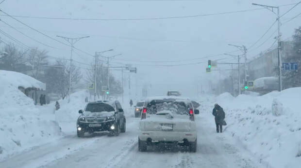 На Камчатке из-за циклона более 5 тыс. человек остались без электричества