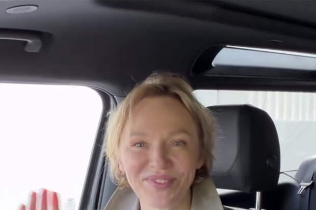 Певица Альбина Джанабаева снялась без макияжа