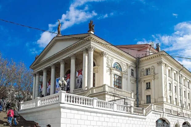 Чем Вахтанговский театр не угодил Севастополю: расследование «МК»
