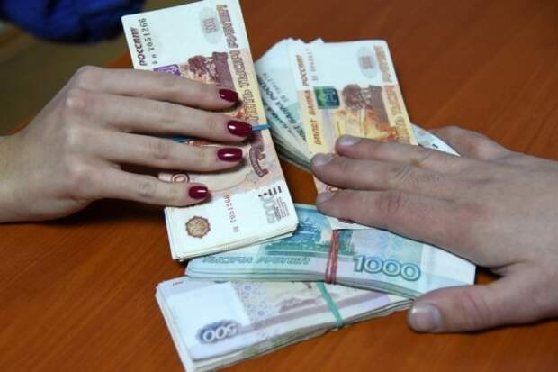 В Севастополе с 1 мая станет больше зарплата